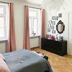 Revliving דירה Eggenburg