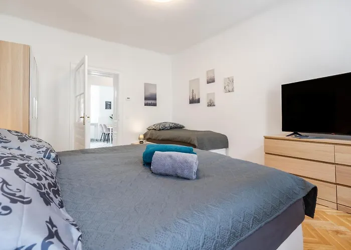 Revliving Apartamento